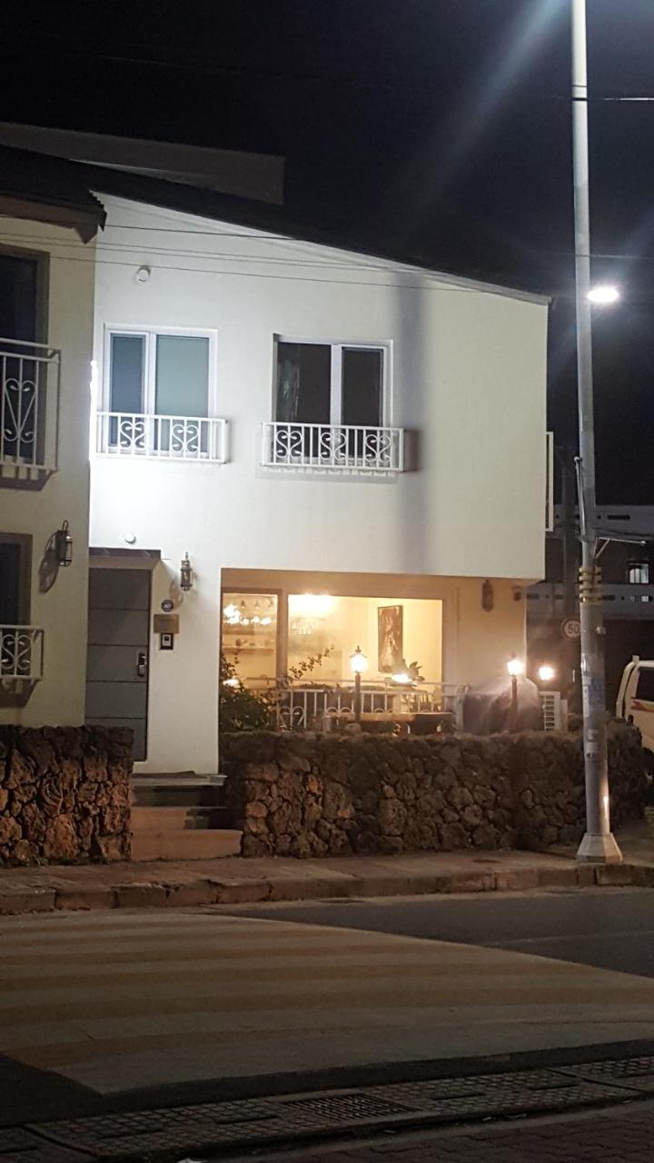 Hani Haus Jeju Exterior photo